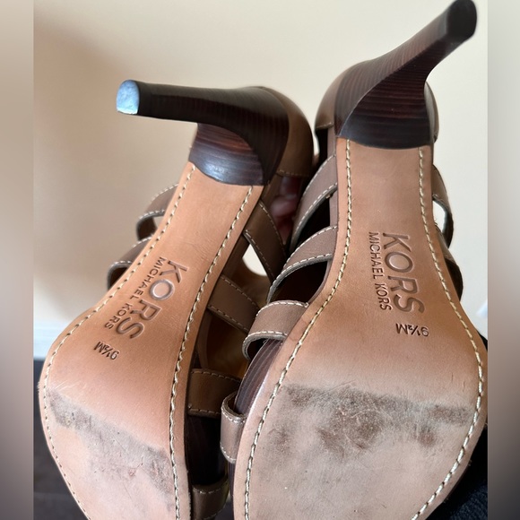 Michael Kors high heels. Women’s size 9.5. - Picture 10 of 10